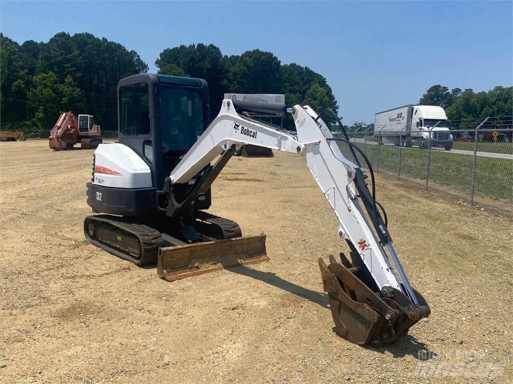 Bobcat E32 Diger