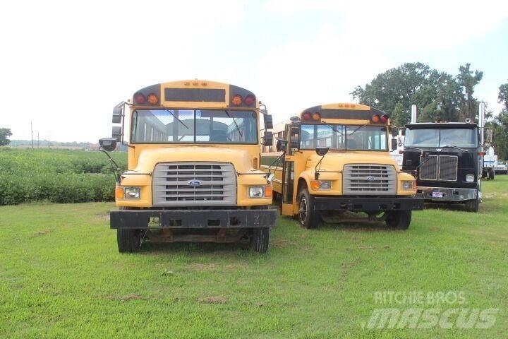 Ford B-800 Diger