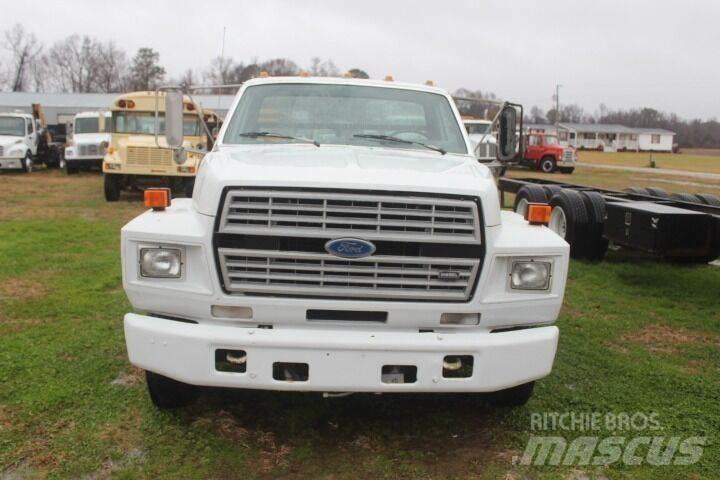 Ford F-600 Diger