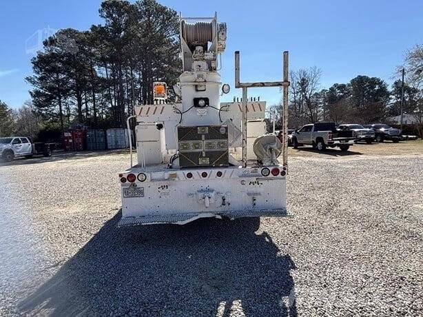 Ford F-800 Diger