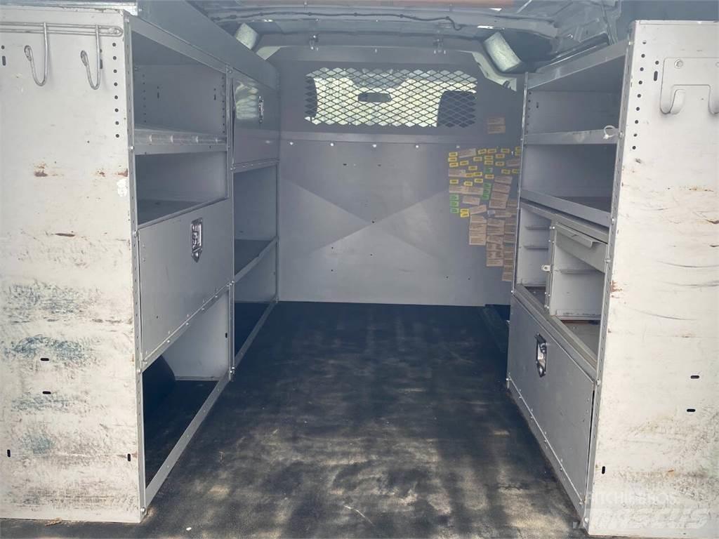 Ford Transit Diger