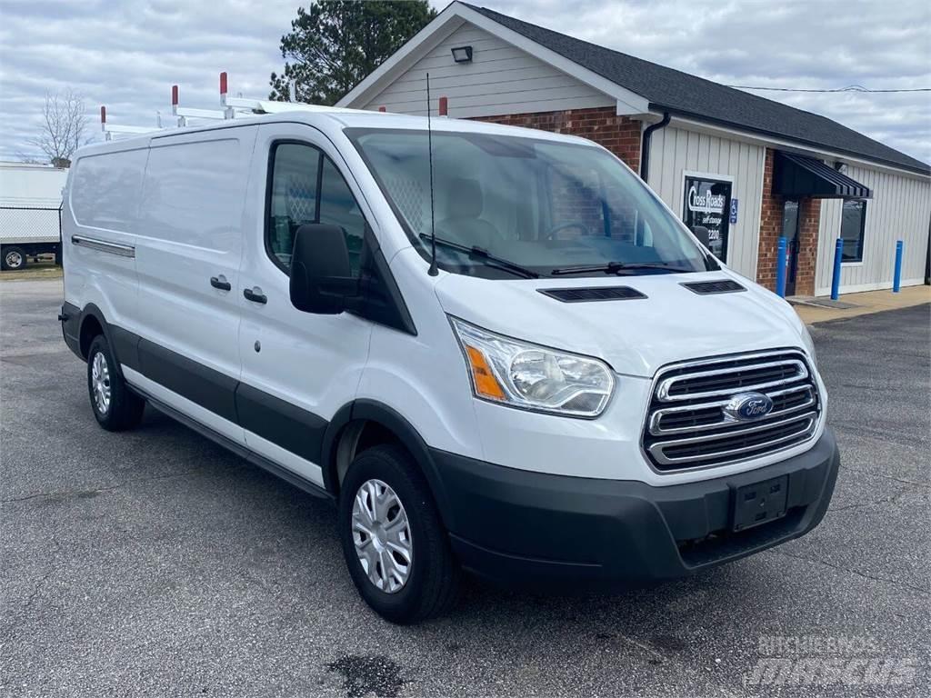 Ford Transit Diger
