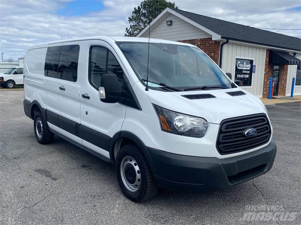 Ford Transit Diger