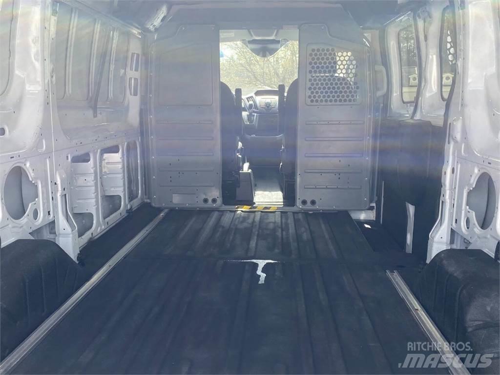 Ford Transit Diger