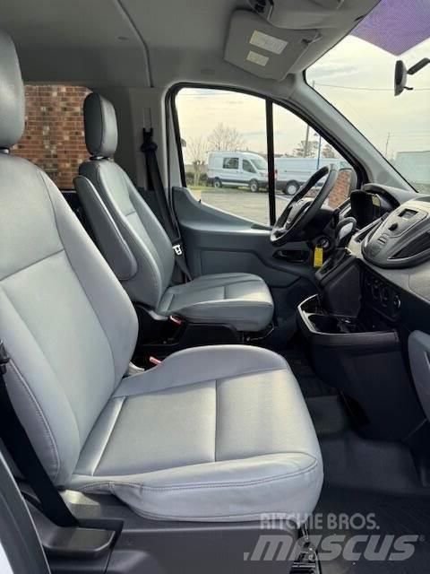 Ford Transit Diger