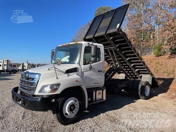 Hino 268A Diger