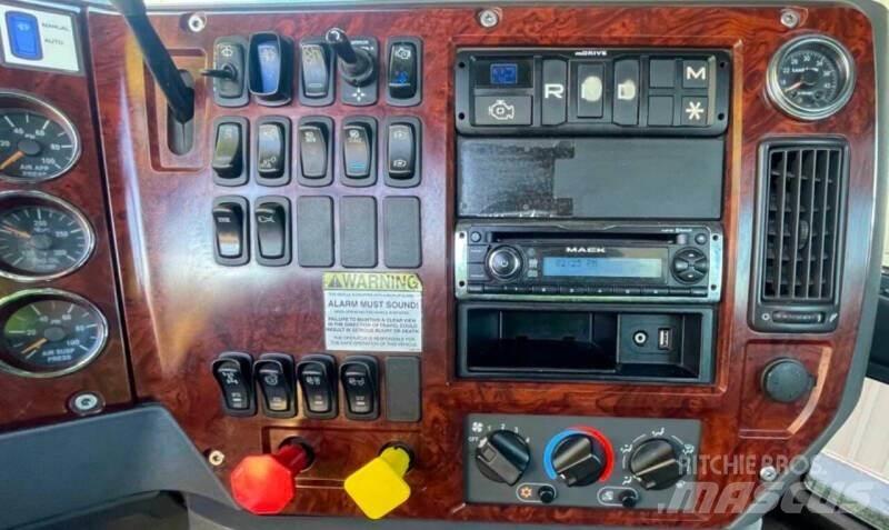 Mack CXU613 Diger