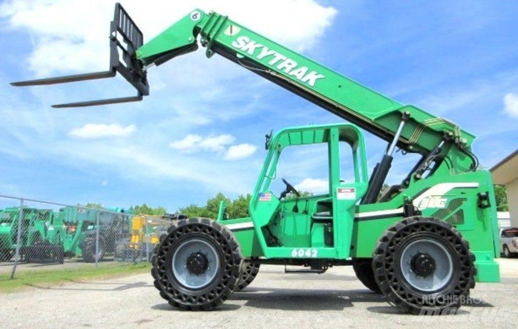 SkyTrak 6042 Diger