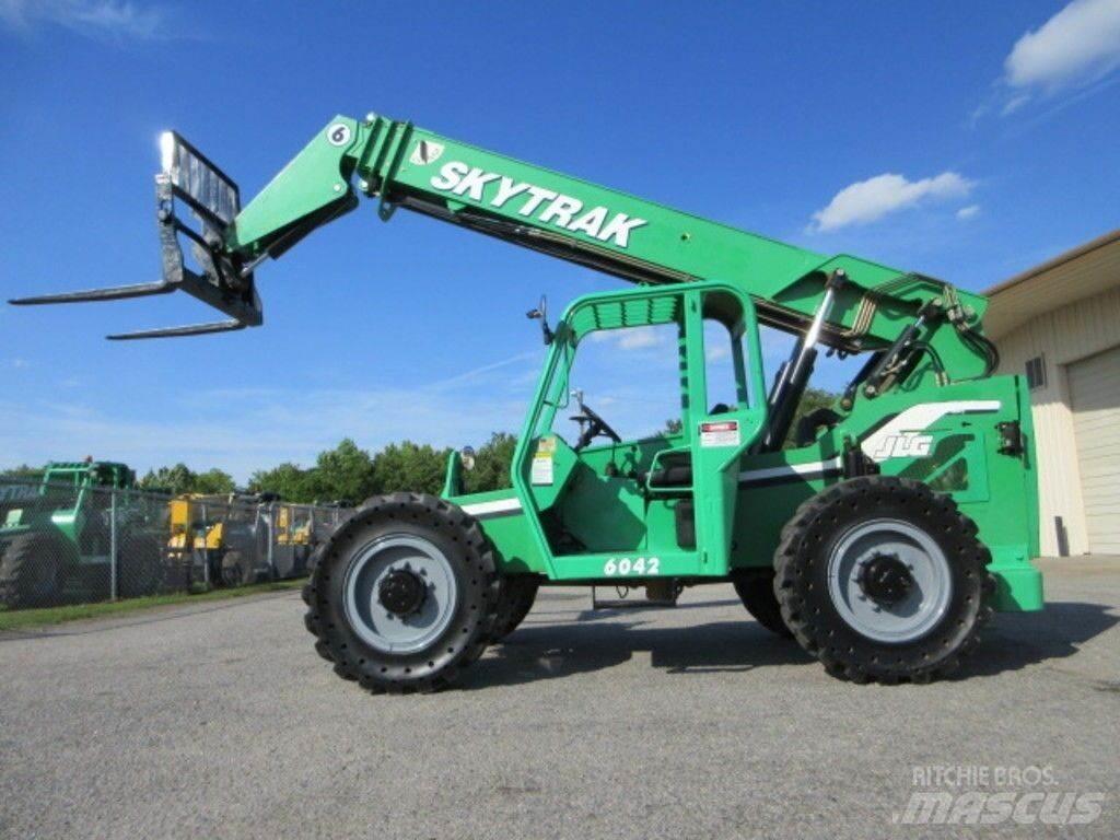 SkyTrak 6042 Diger