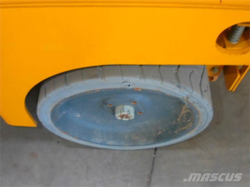 Haulotte Compact 14 Makasli platformlar