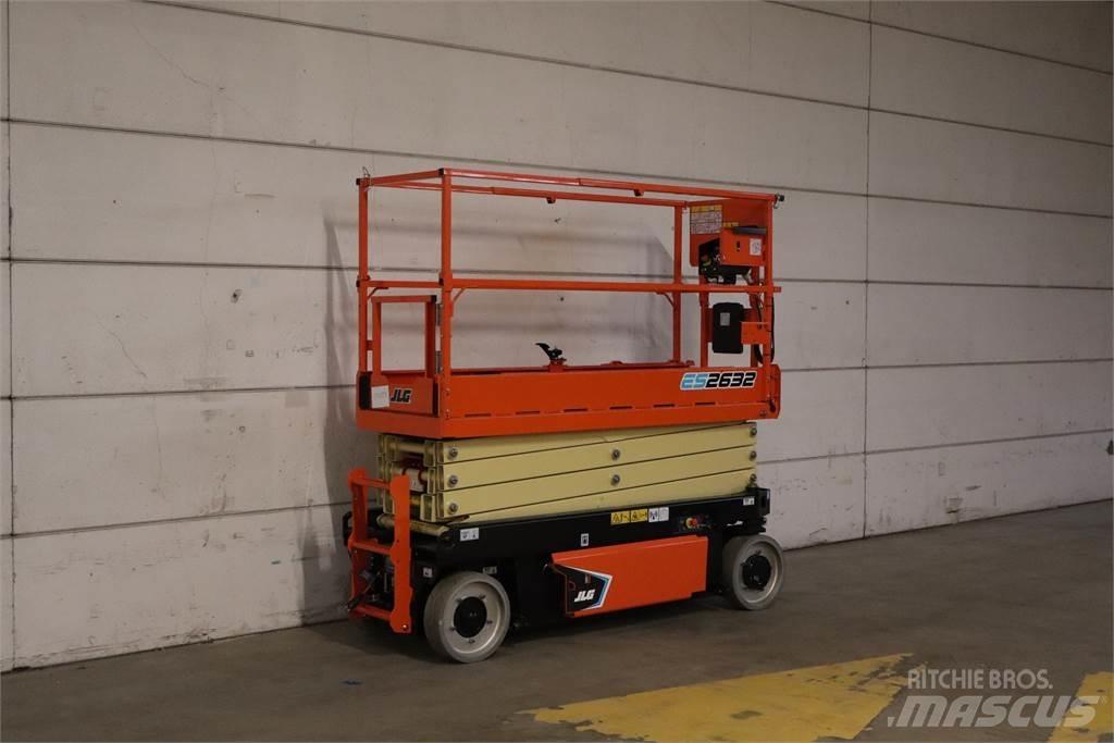 JLG 2632ES Makasli platformlar