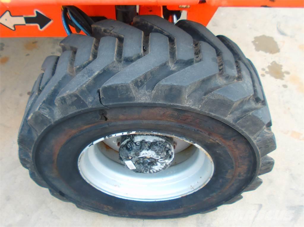 JLG 460SJ Teleskopik personel platformları