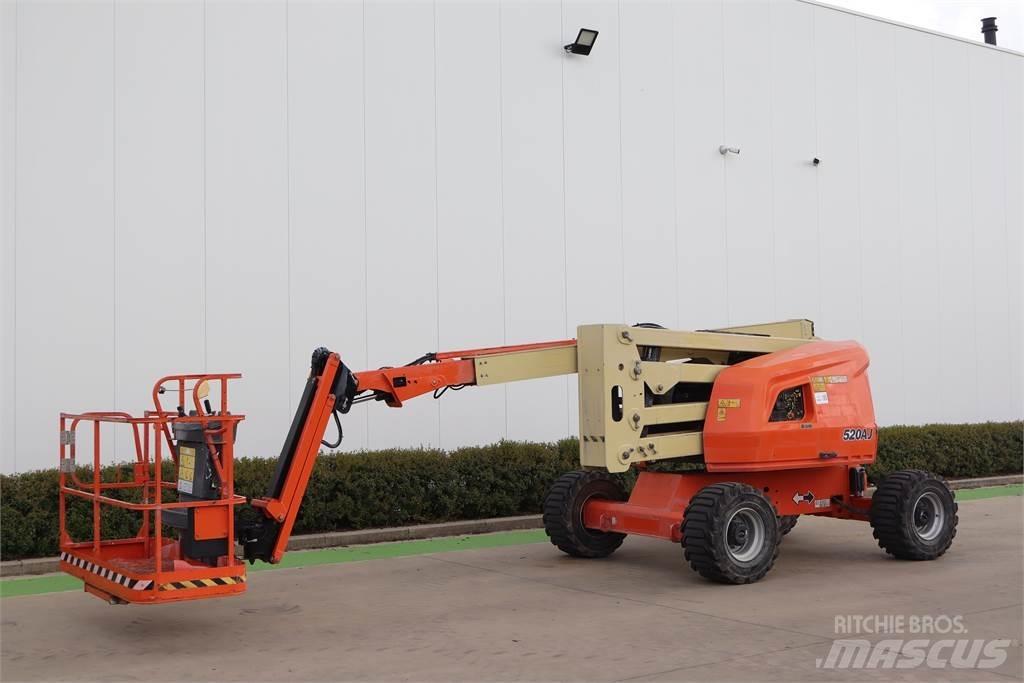 JLG 520AJ Körüklü personel platformları