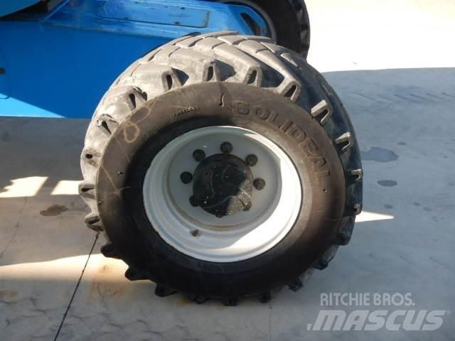 Manitou 200ATJ Körüklü personel platformları