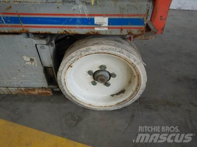 SkyJack SJ3220 Makasli platformlar