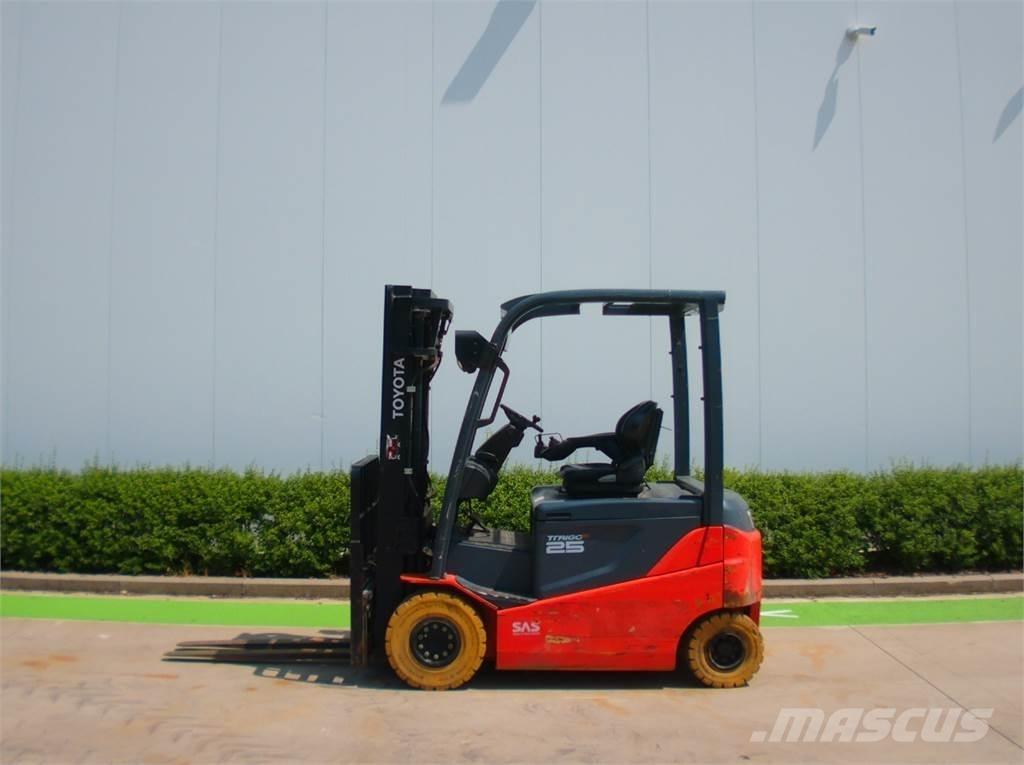 Toyota 8FBMKT25 Elektrikli forkliftler