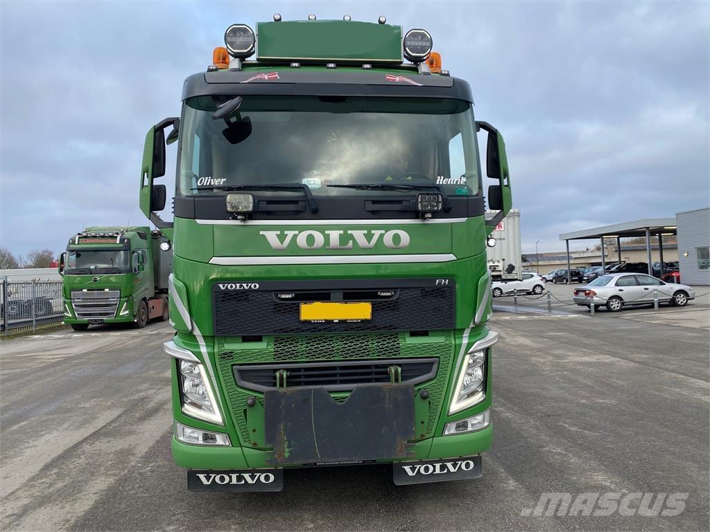 Volvo FH 8x4 Araç üzeri vinçler