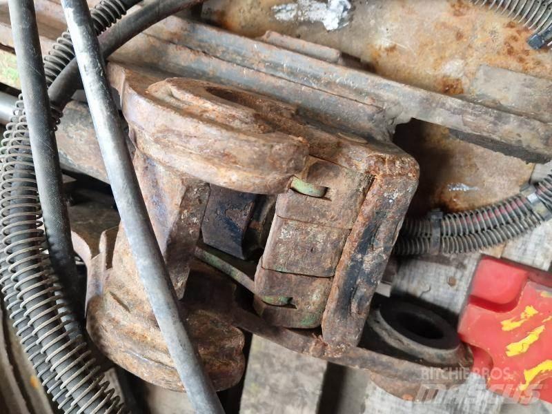 Geith JCB3CX Quick connectors