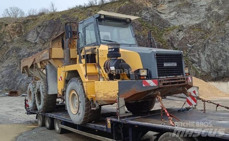 Komatsu HM300-2 Belden kirma kaya kamyonu