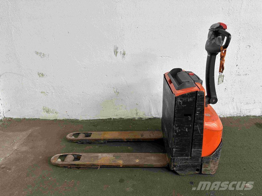 Toyota LWE 140 Düsük seviye kaldirici