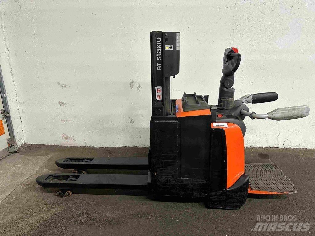Toyota SPE 200 DN Yaya kumandali istif makinasi