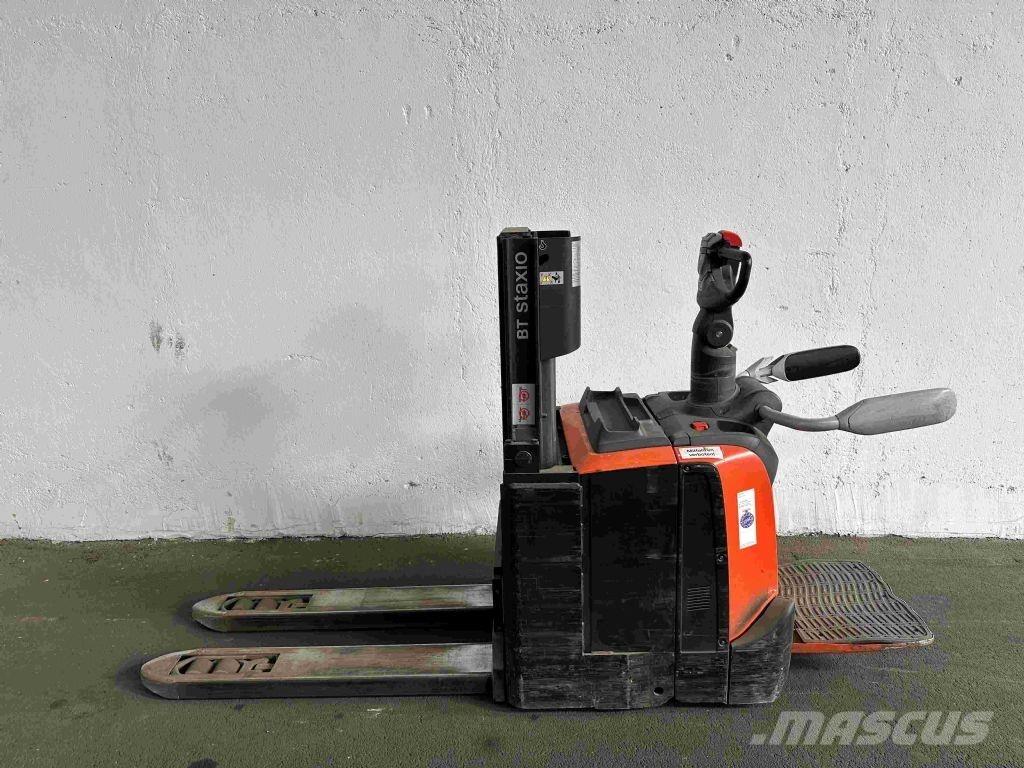 Toyota SPE 200 DN Yaya kumandali istif makinasi