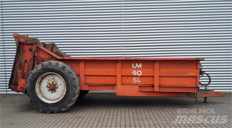  UM 90 SL Gübre dagitma tankerleri