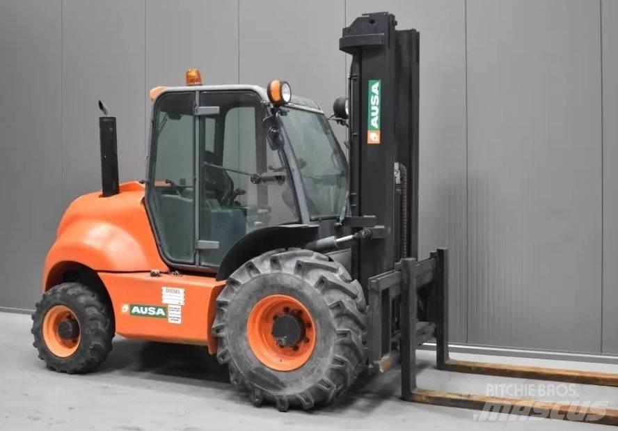 Ausa C400Hx4 Arazi tipi forklift