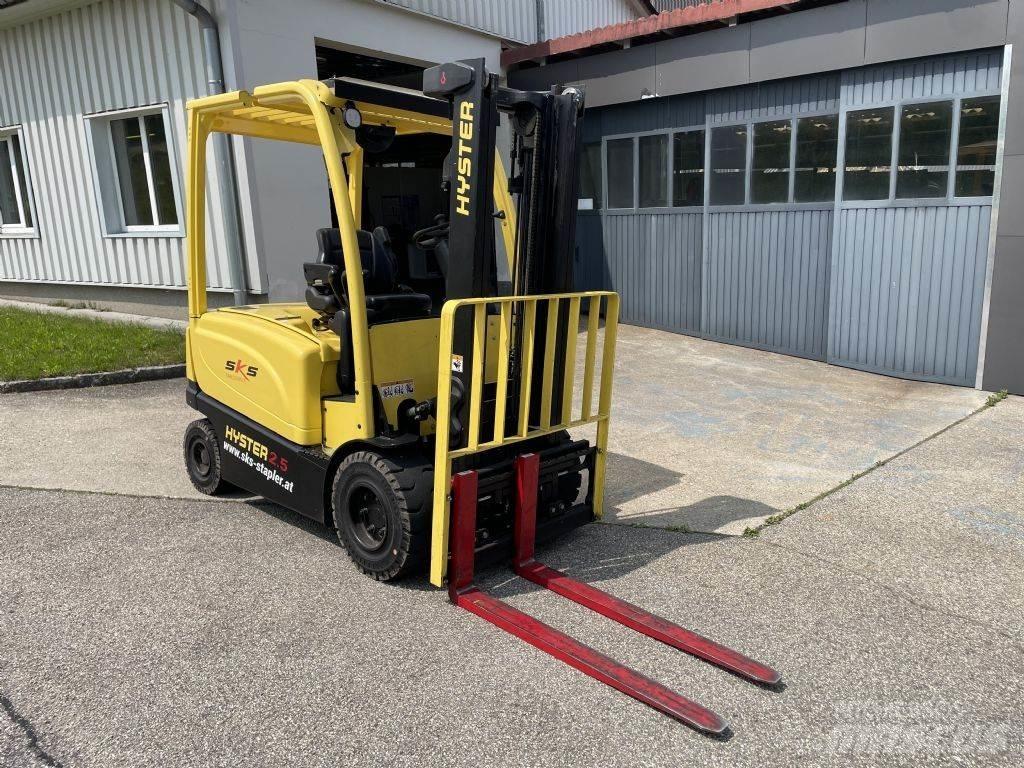 Hyster J2.5XN Elektrikli forkliftler