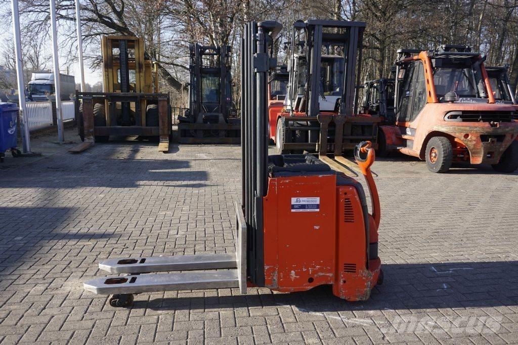 Linde D12 Yaya kumandali istif makinasi