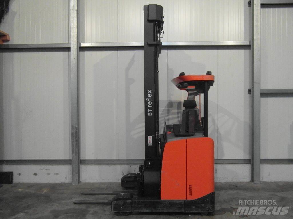 BT RRE140E Reach truck - depo içi istif araçları