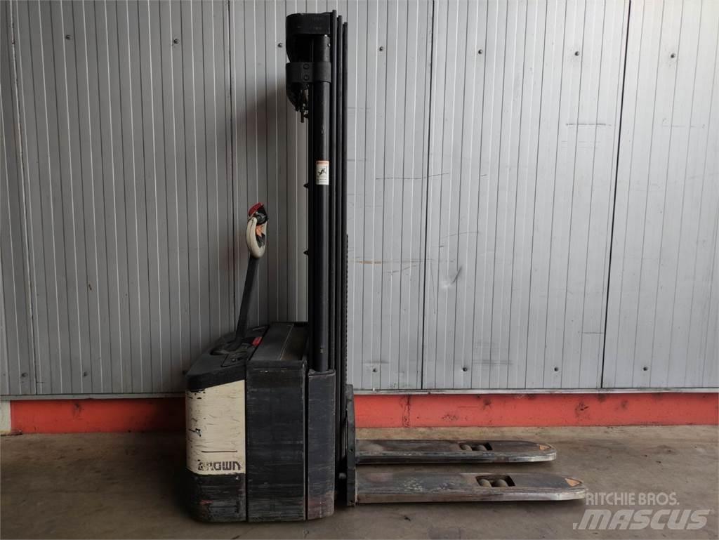 Crown WE 2300-1.6 TT Yaya kumandali istif makinasi