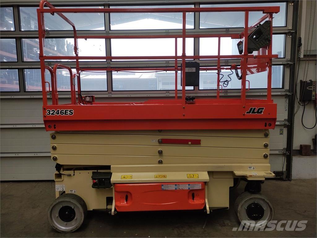 JLG 3246ES Makasli platformlar