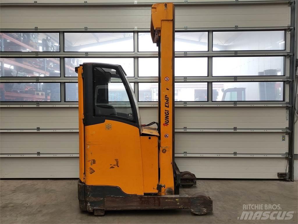 Jungheinrich ETM216 Reach truck - depo içi istif araçları