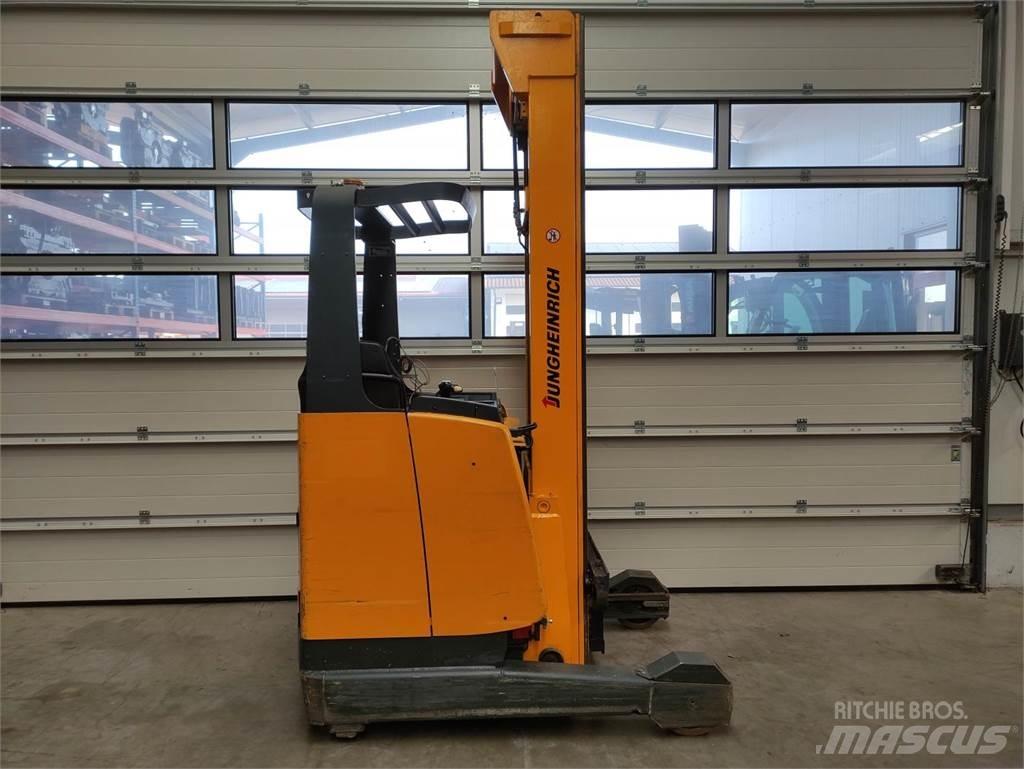 Jungheinrich ETV 214 Reach truck - depo içi istif araçları