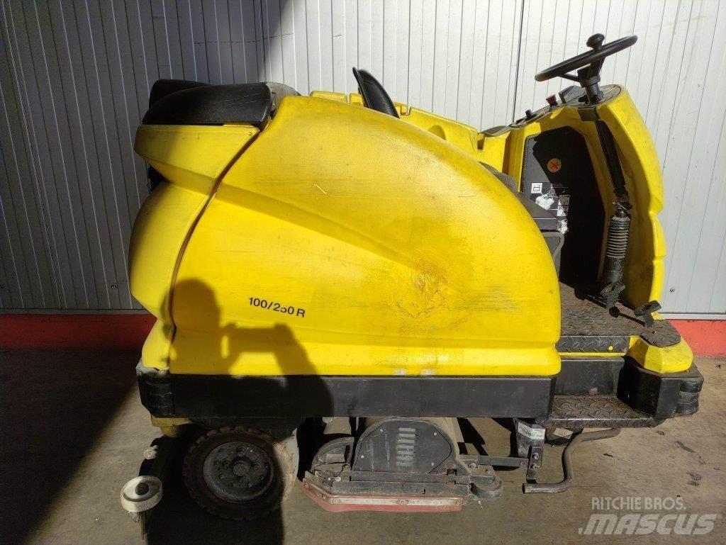 Kärcher BR100/250RBP PAC Cadde süpürücüler