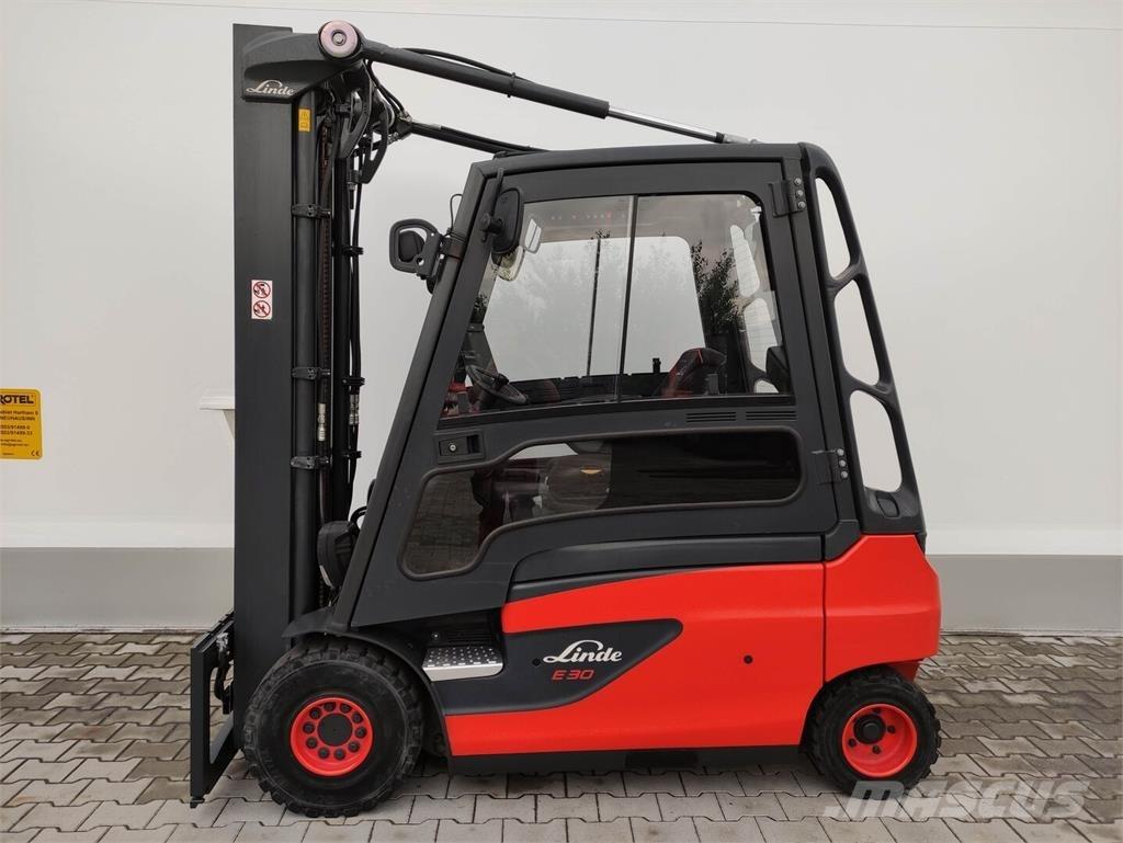 Linde E30L/387 (LACK NEU) Elektrikli forkliftler