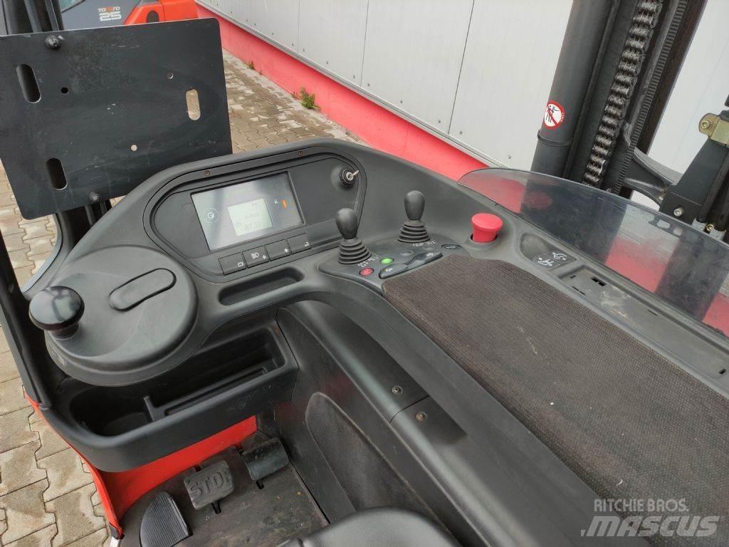 Linde R16G-01-1120 Reach truck - depo içi istif araçları