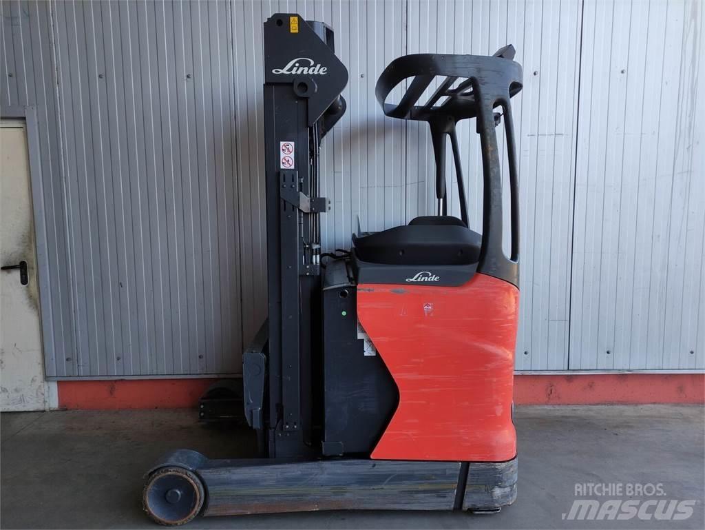 Linde R16N-01-112 Reach truck - depo içi istif araçları