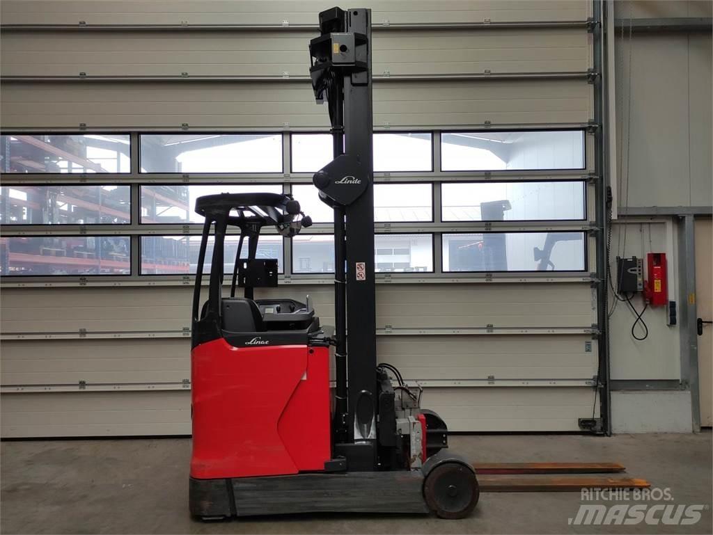 Linde R20-1120 Reach truck - depo içi istif araçları