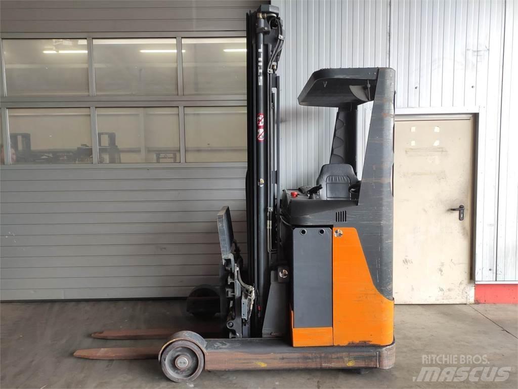 Still FM14 Reach truck - depo içi istif araçları