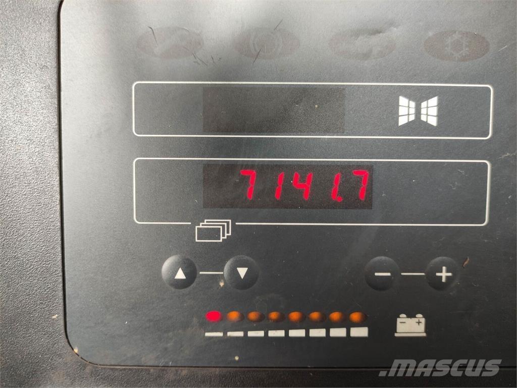 Still FM20 Reach truck - depo içi istif araçları