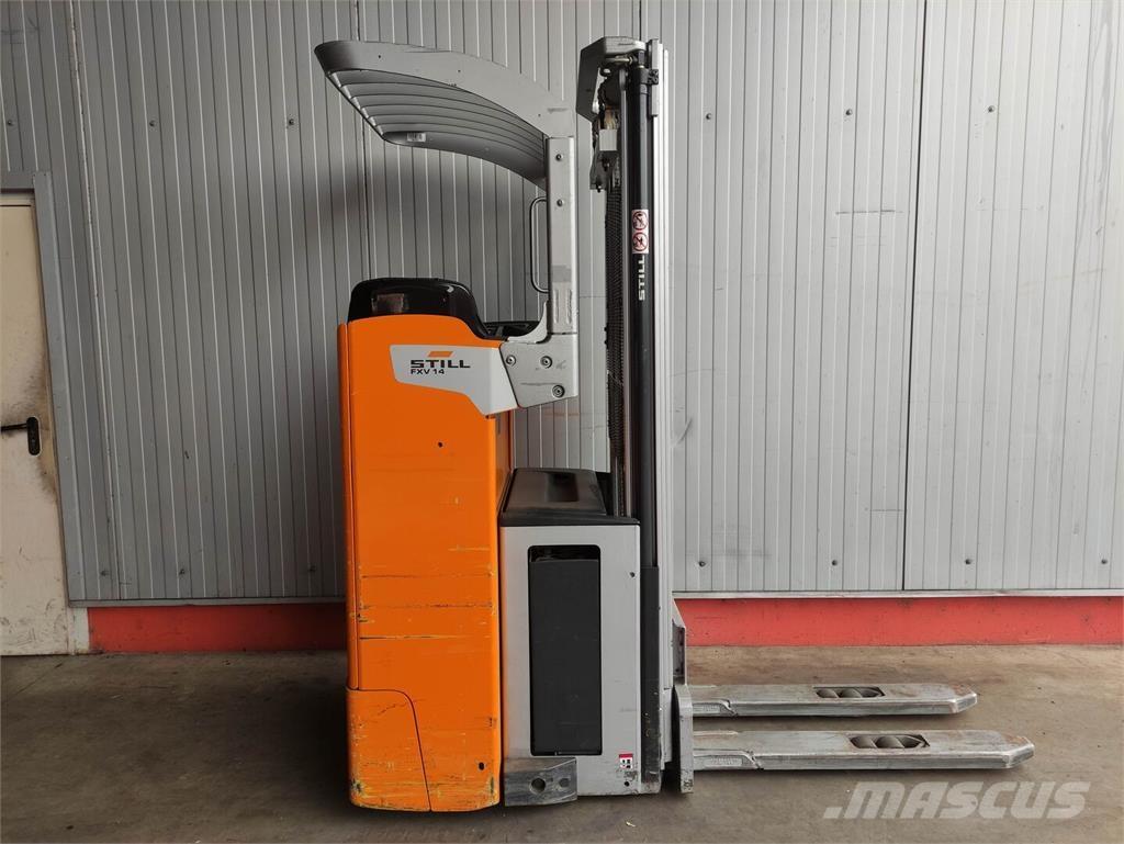 Still FXV 14 Yaya kumandali istif makinasi