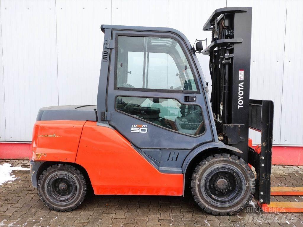 Toyota 40-8FD50N Dizel forkliftler