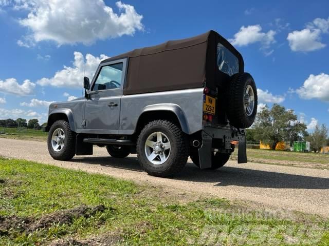 Land Rover Defender Iconic Edition 2017 only 8888 km Otomobiller