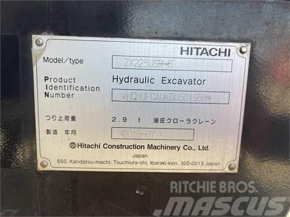 Hitachi ZX225USR-6 Paletli ekskavatörler