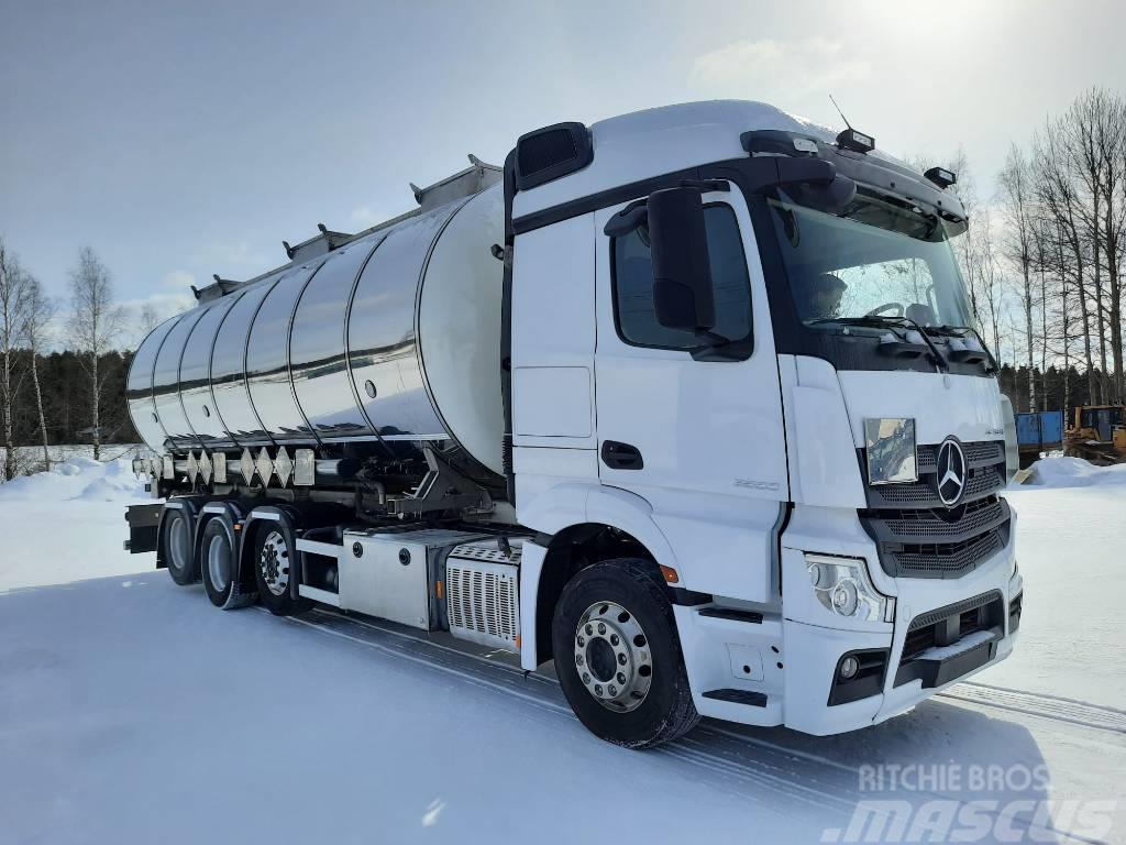 Mercedes-Benz 3553 Tankerli kamyonlar