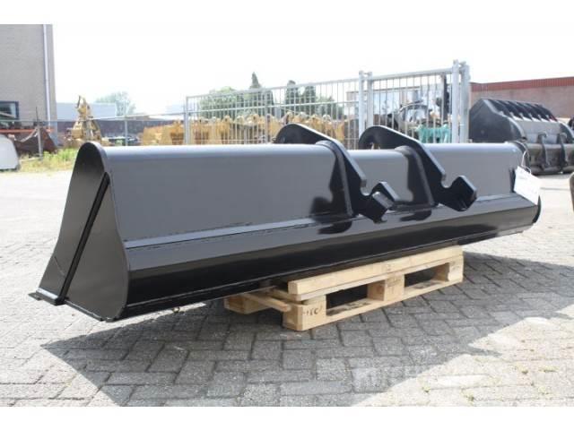 CAT Ditch Cleaning Bucket DC 2 2800 0.71 Kovalar