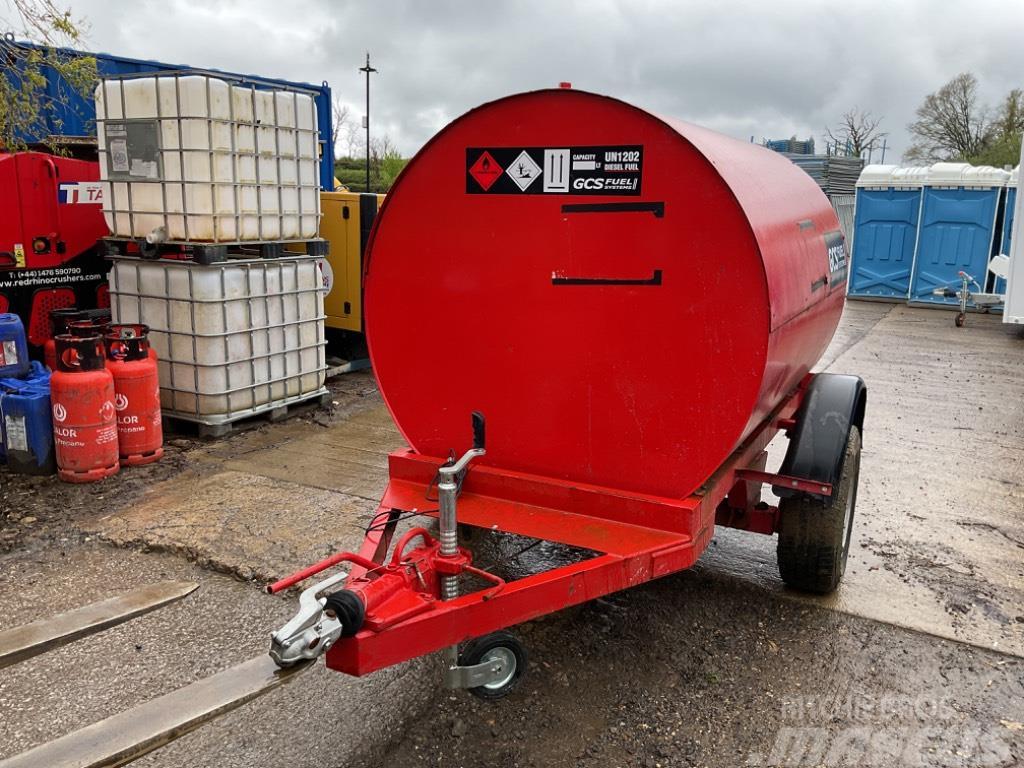 Trailer Engineering Fuel Bowser 2000 L Fuel and additive tanks