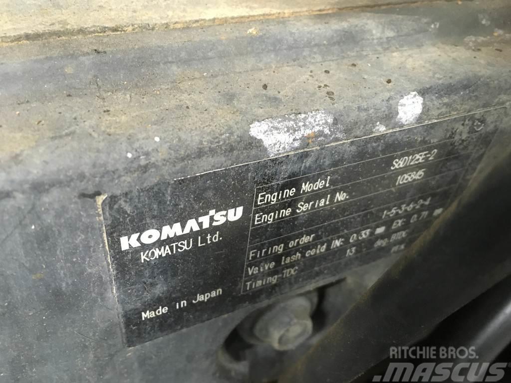 Komatsu S6D125E-2 FOR PARTS Motorlar